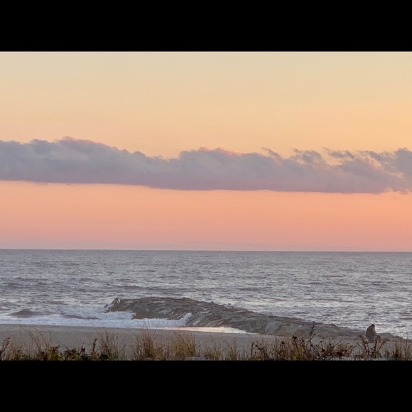 Meet your Posher, Allison - Picture 1 of 3